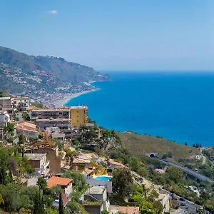 Bed & Breakfast La Casa Gialla, Taormina