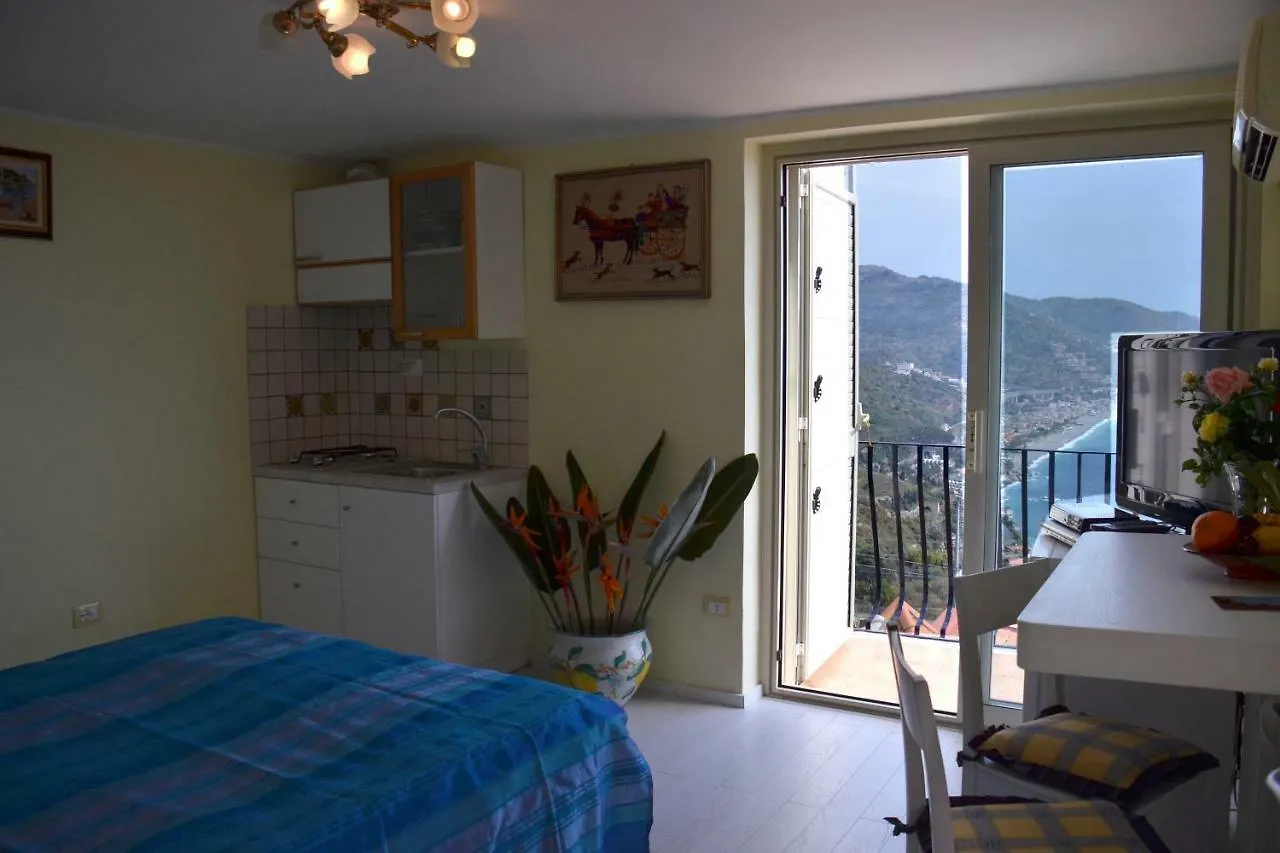 Bed & Breakfast Apartment L'Attico Taormina Italy