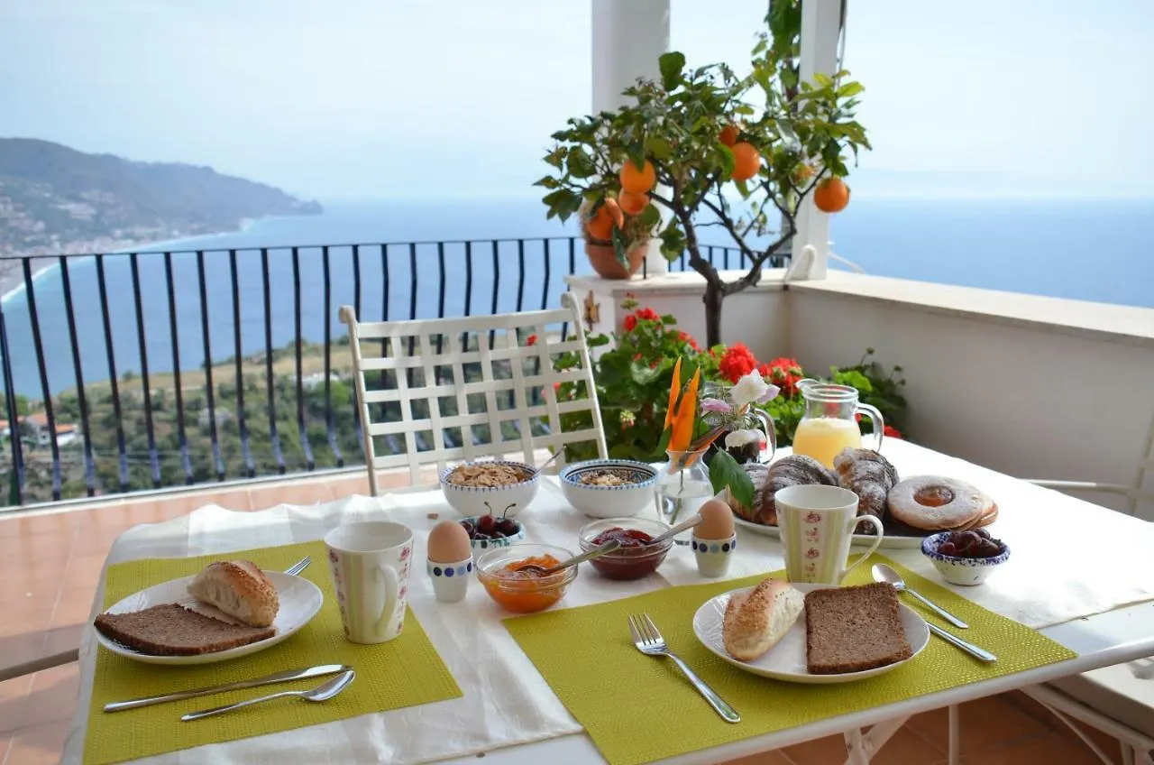 Apartment L'Attico Taormina 0*,